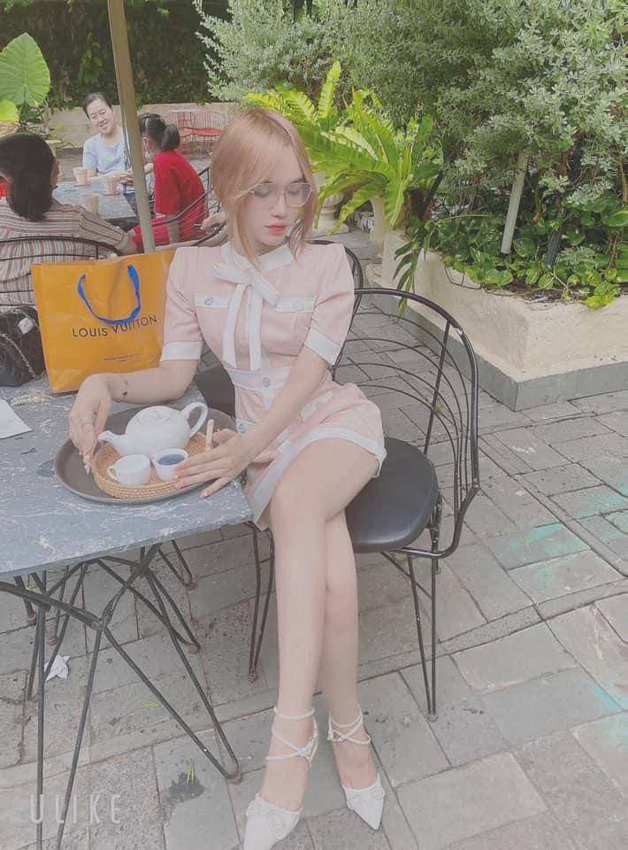 Khi chồng không có nhà...